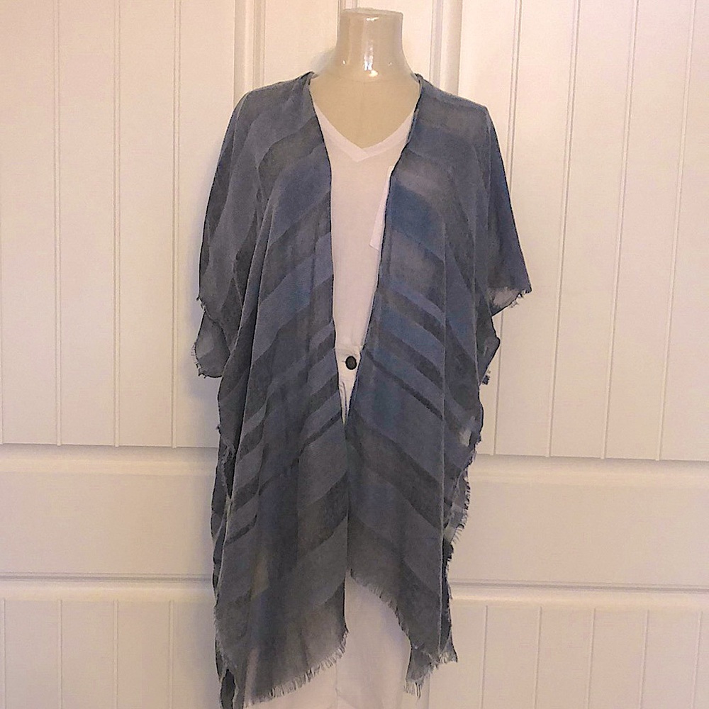 Hello Malibu!  Fringed topper